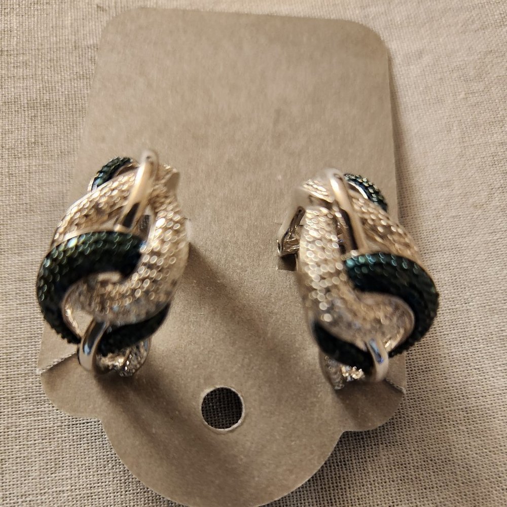 Infinity Interlcoking Circle Ring - image 4